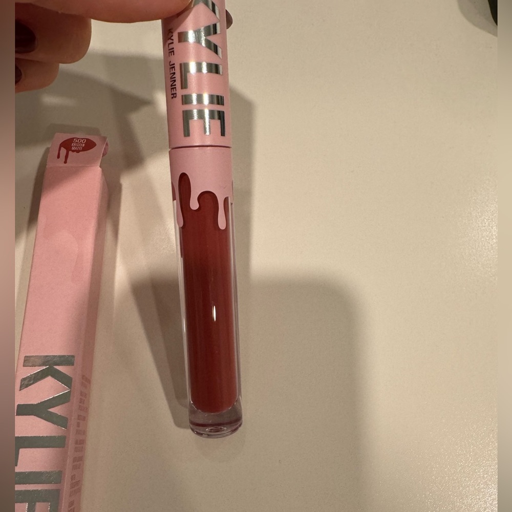 KYLIE COSMETICS LIPSTICK - Picture 2 of 4